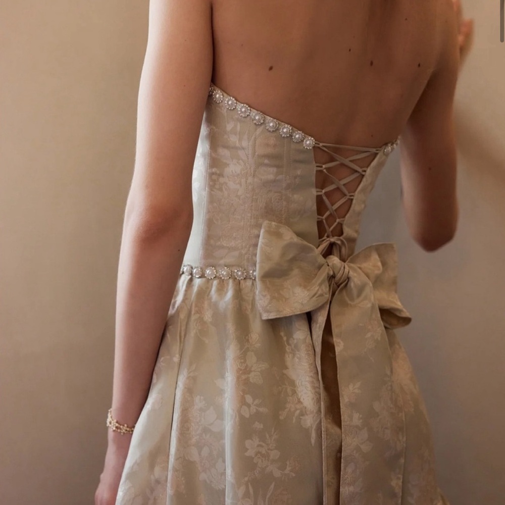 The Vivian Dress in Taupe Windsor Brocade - Picture 3 of 4